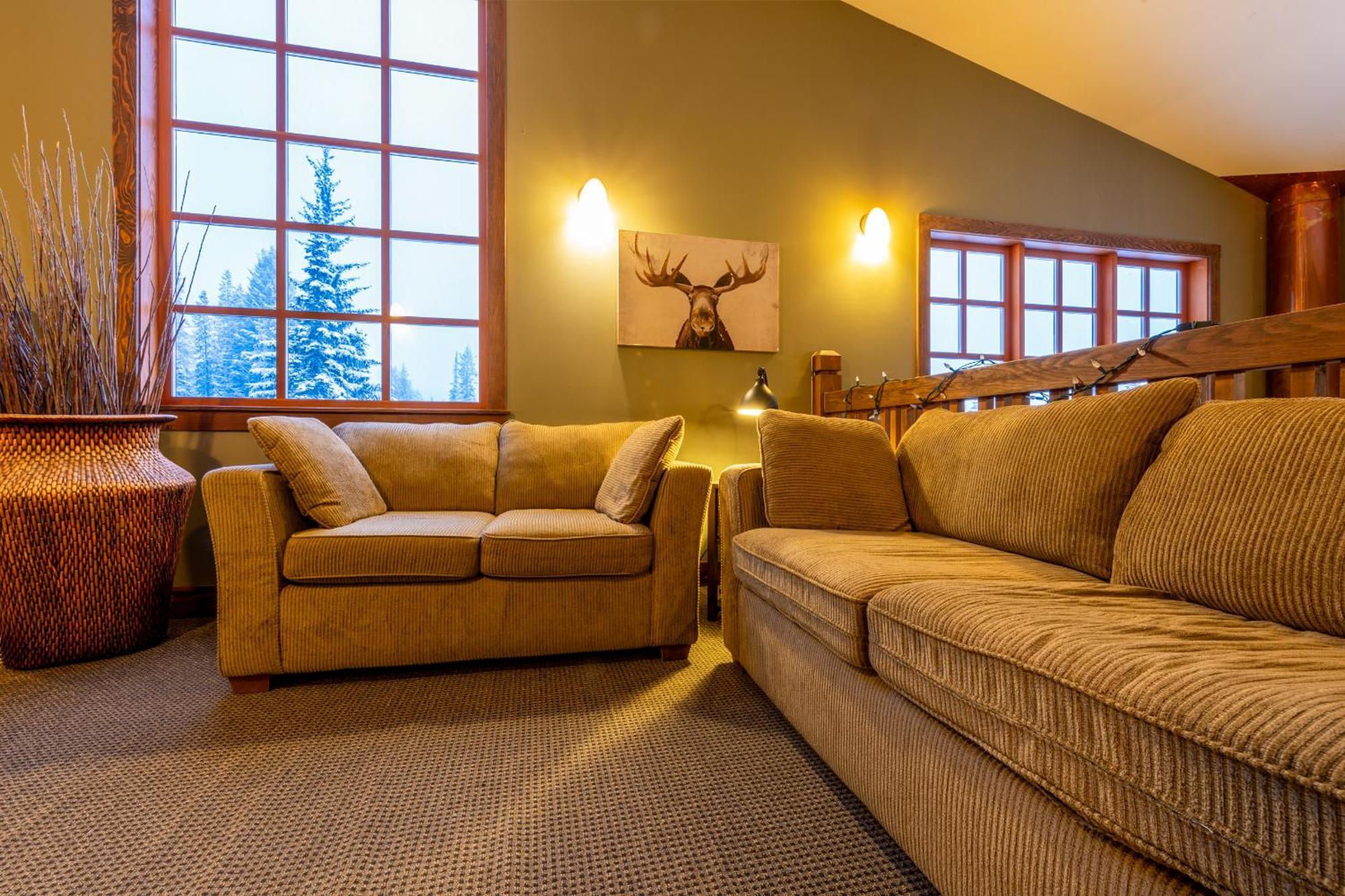 Copper Horse Lodge Golden Esterno foto