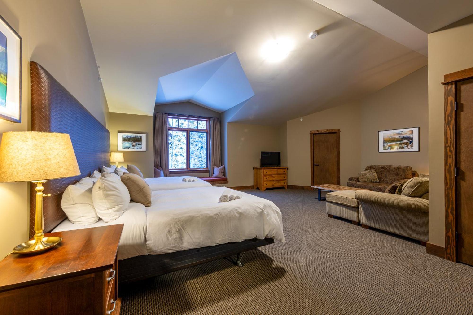 Copper Horse Lodge Golden Esterno foto