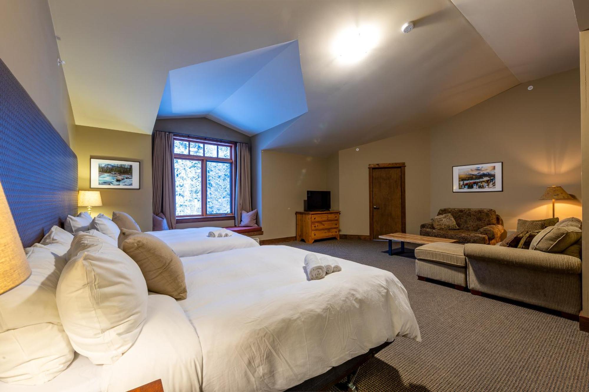 Copper Horse Lodge Golden Esterno foto