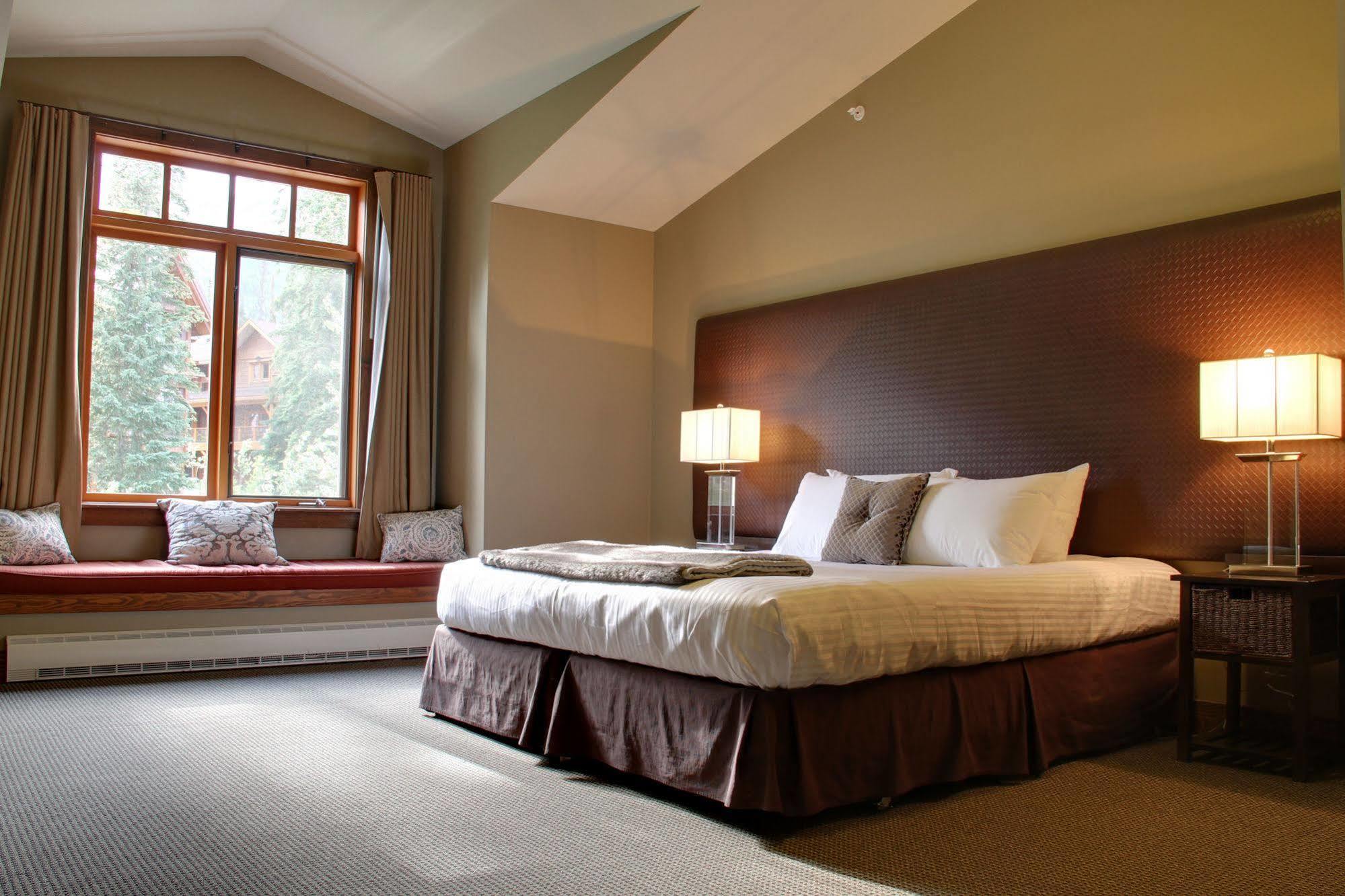 Copper Horse Lodge Golden Esterno foto